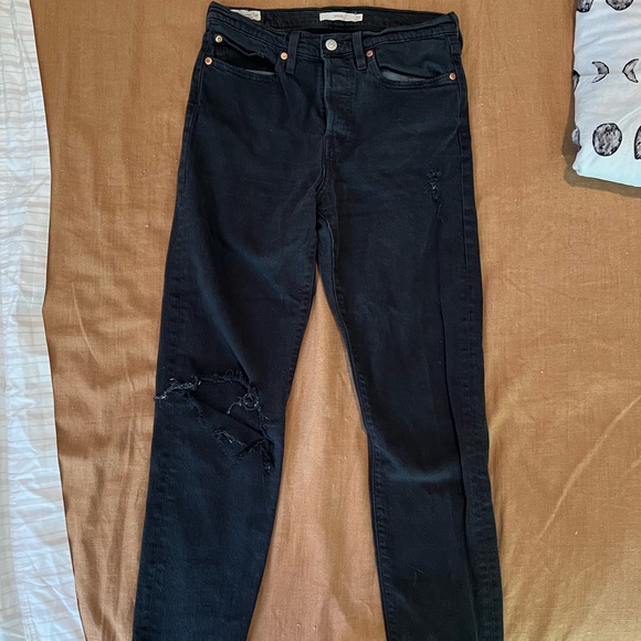 Levi’s Wedgie Black Jeans - Picture 3 of 3
